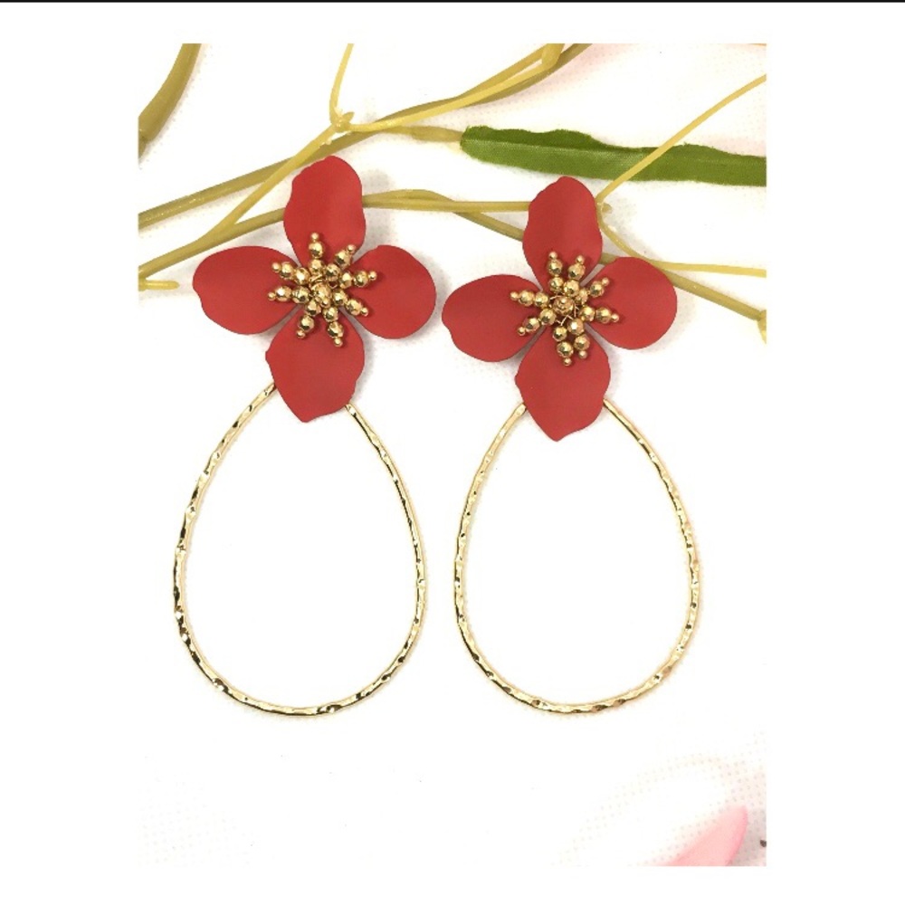 NEW 🌺🌸 Large Red Flower Hoop Earring